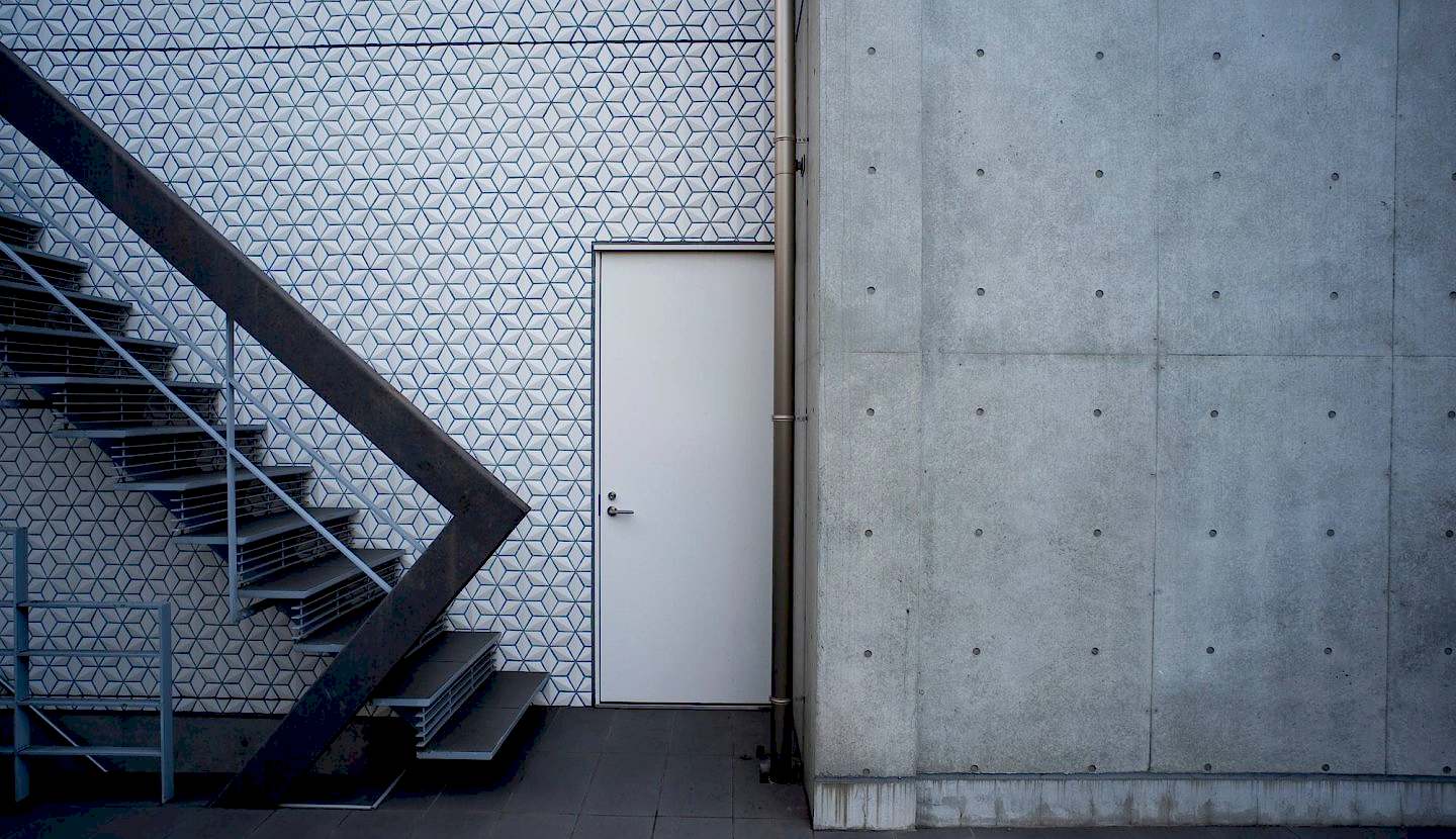 Ticaret Merkezi Depo Kapıları