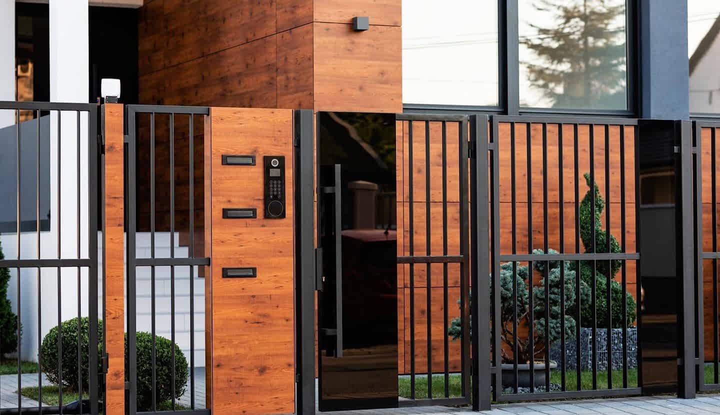 Lüks Konut Projesi için Çelik Kapı Tasarımı